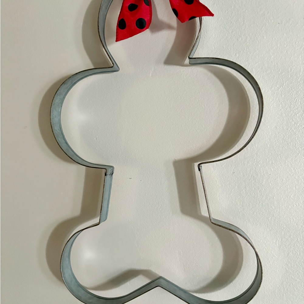 Gingerbread Cookie Cutter Metal Wall Decor